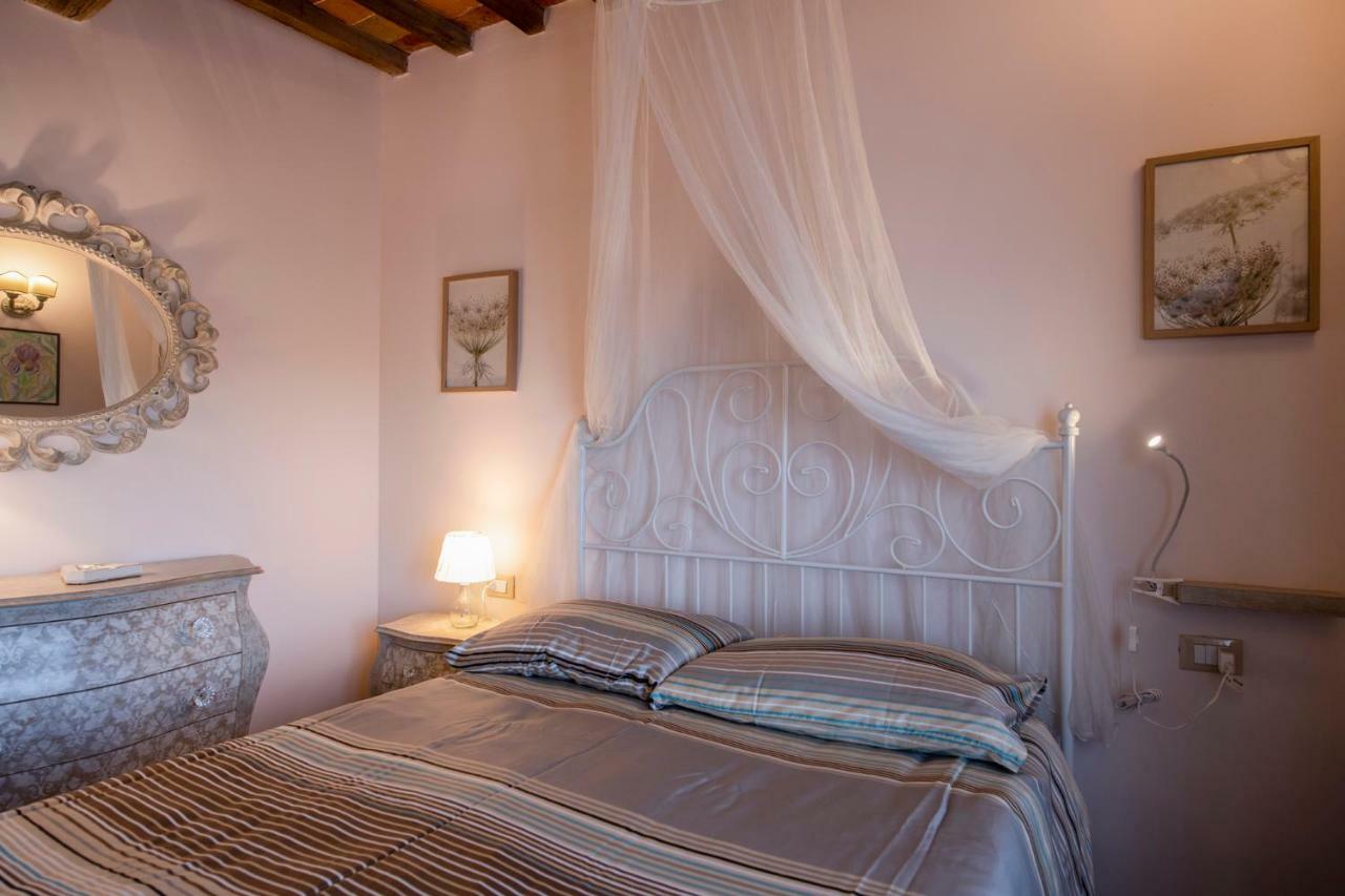 Apartmán La Casina Di Pia Montieri Exteriér fotografie